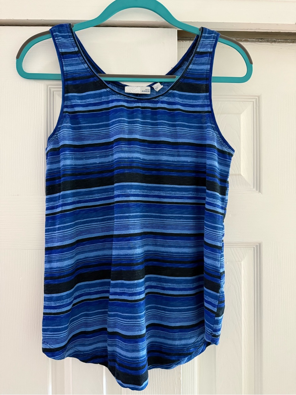 💙 14th & Union Blue Striped Tank Top 💙